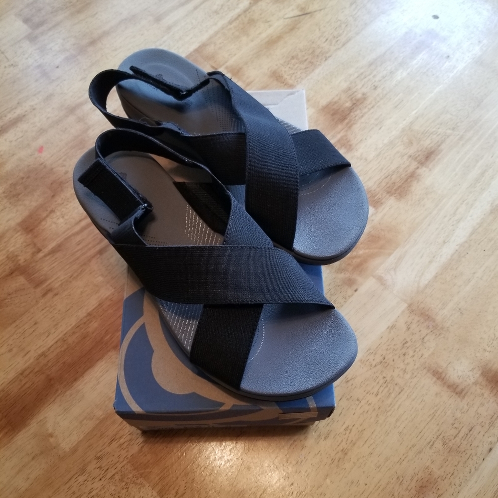 Clarks Arla Kaydin Sandals